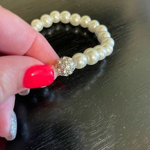 Pearl bracelet